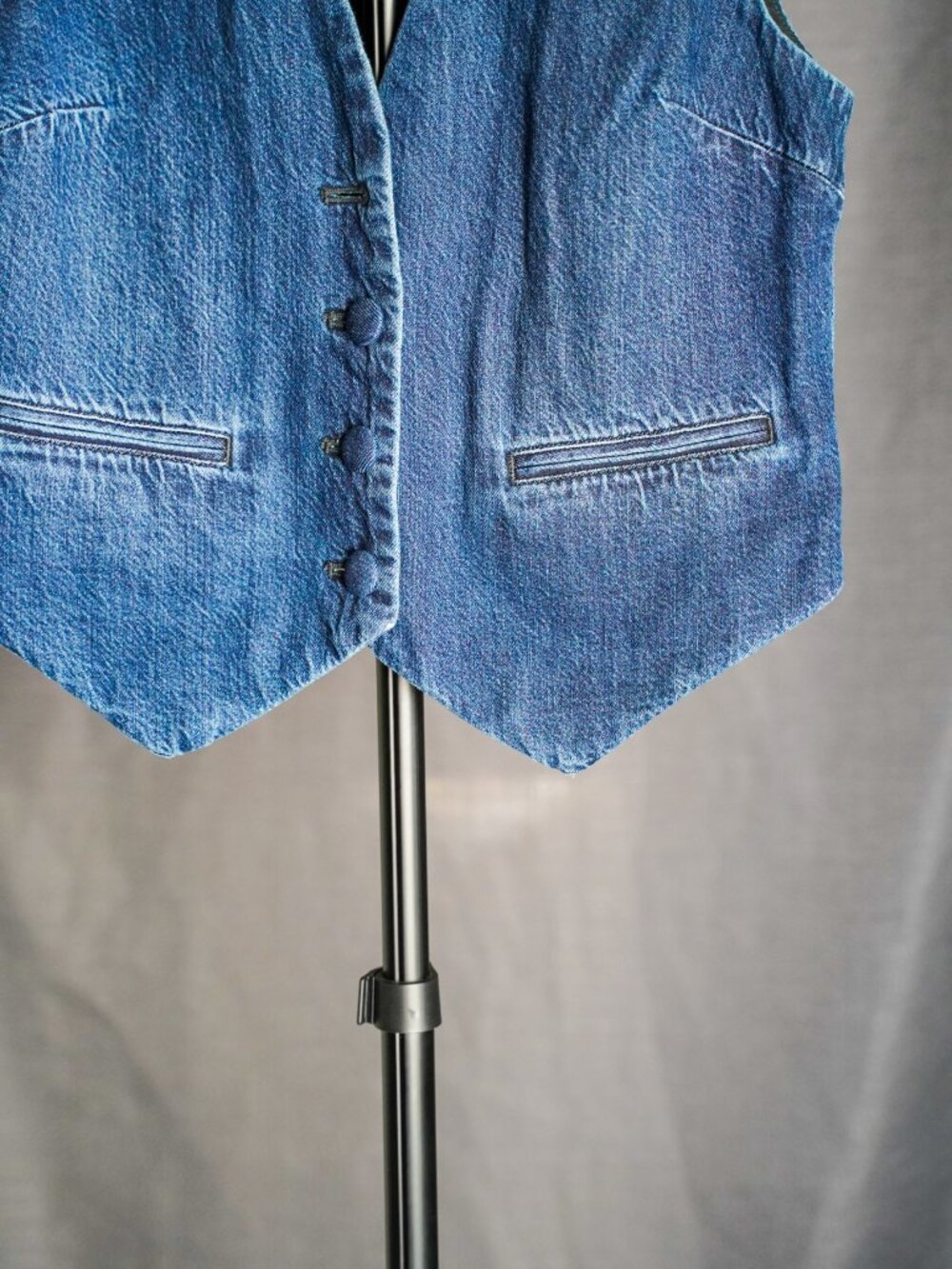 American Eagle AE77 Women's Denim Vest Size XS - Picture 3 of 9